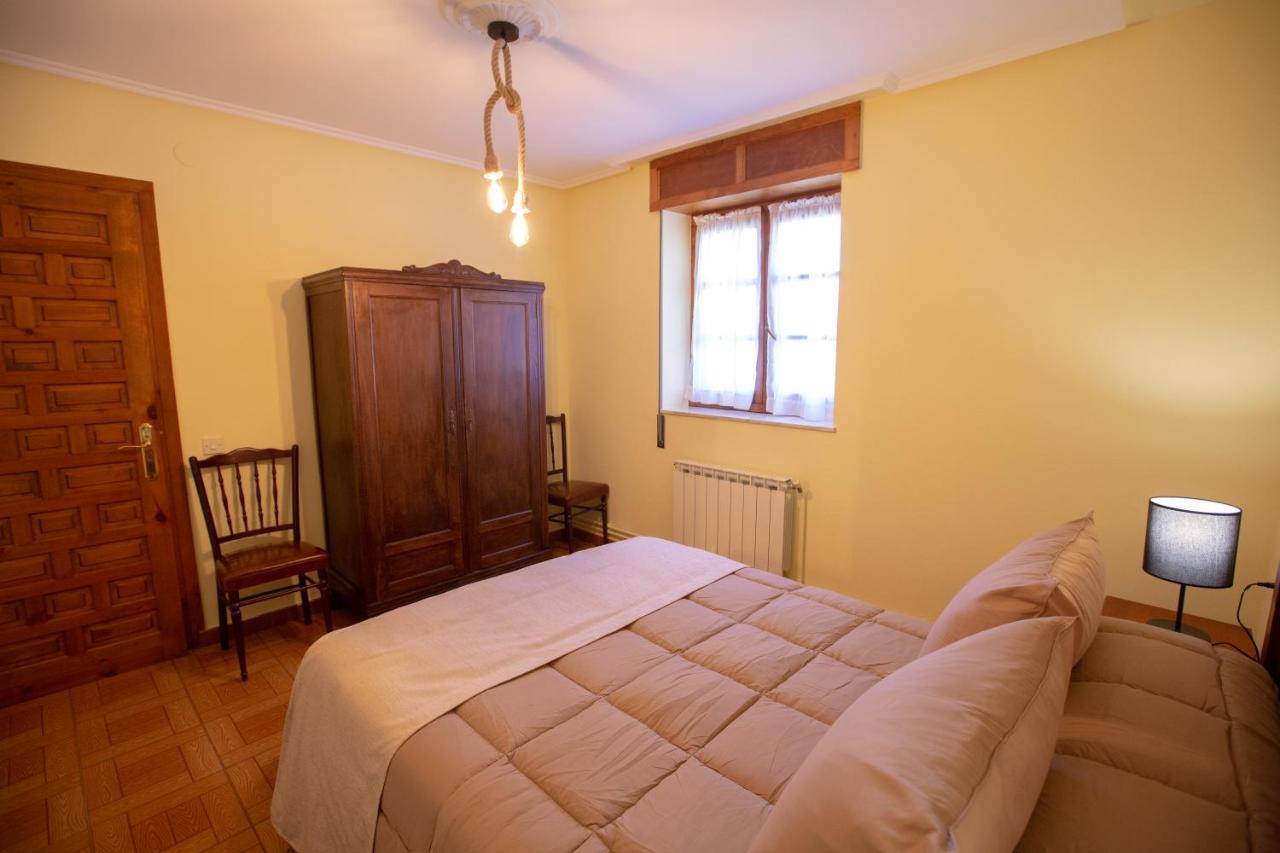 La Casona De Cardes Otel Onís Dış mekan fotoğraf