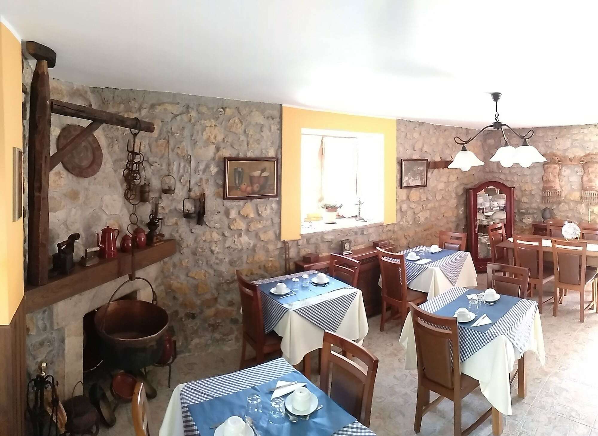 La Casona De Cardes Otel Onís Dış mekan fotoğraf